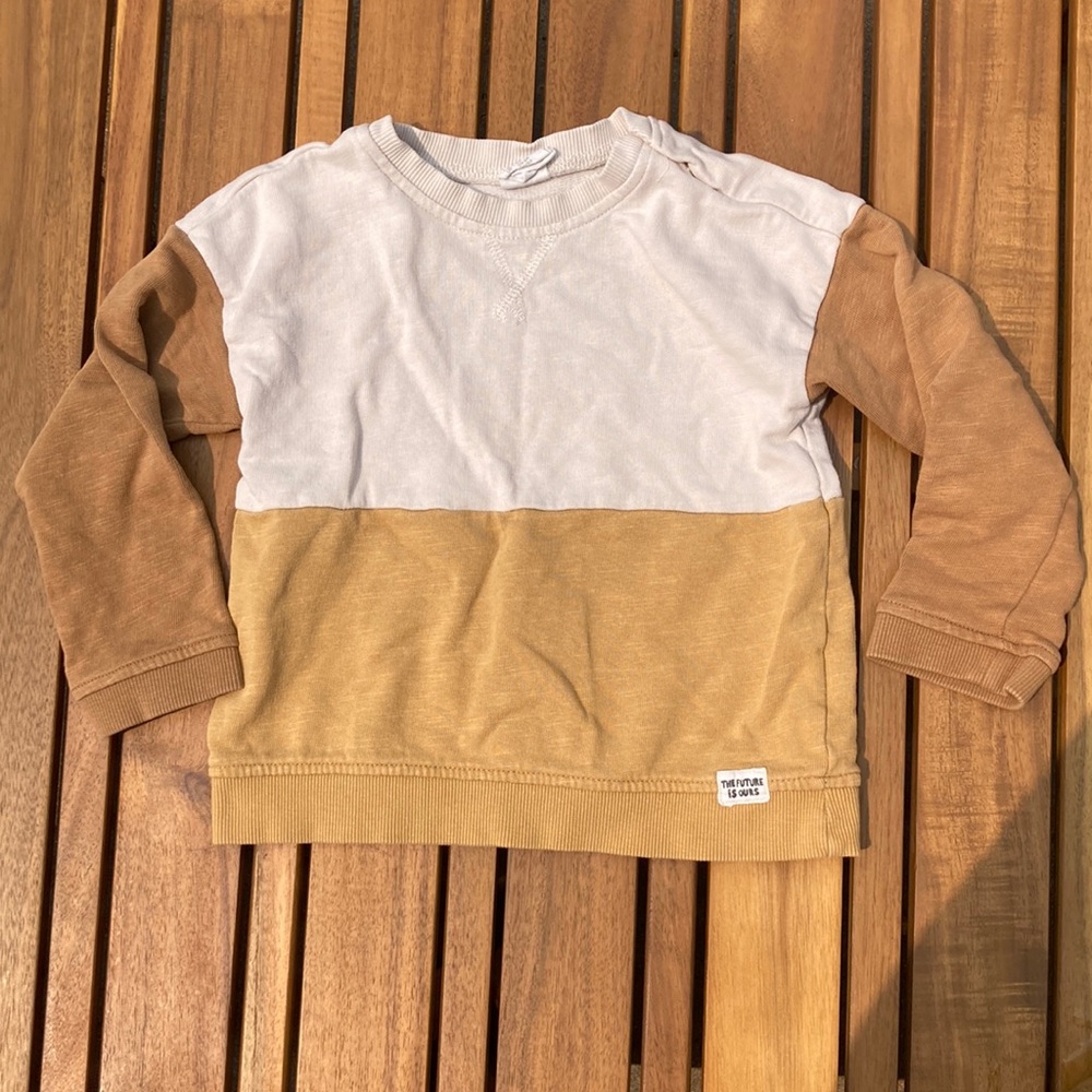H&M sweatshirt